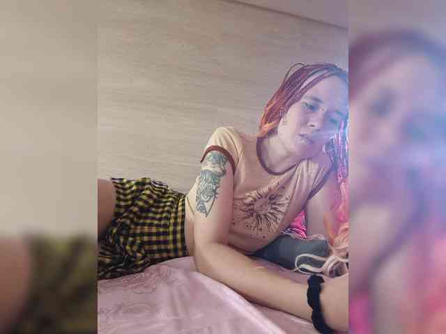 Moon_Fox webcam