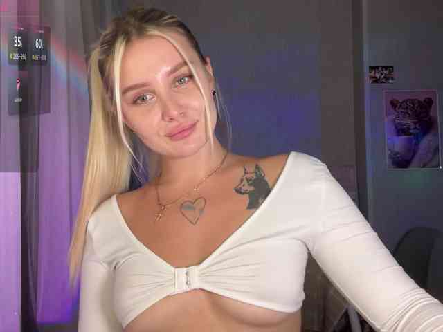 Alicemiumur webcam