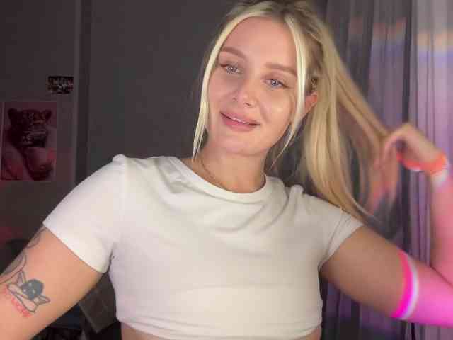 Alicemiumur webcam