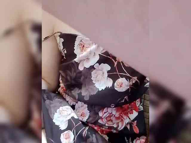 Vitaminka0572 webcam