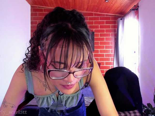 CurlyScarlett13