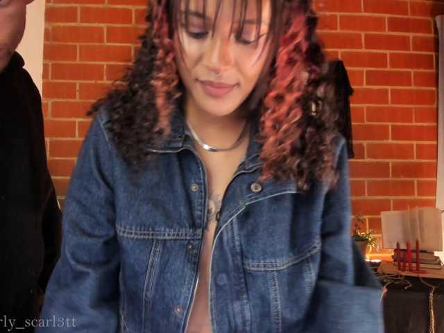 CurlyScarlett13