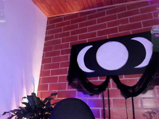 CurlyScarlett13