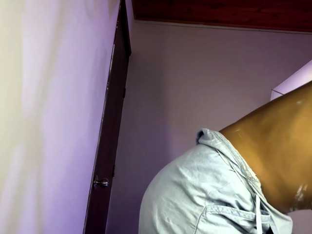 CurlyScarlett13