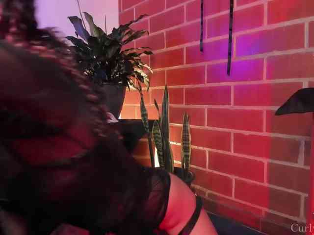 CurlyScarlett13 CurlyScarlett13