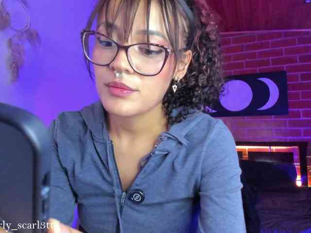CurlyScarlett13