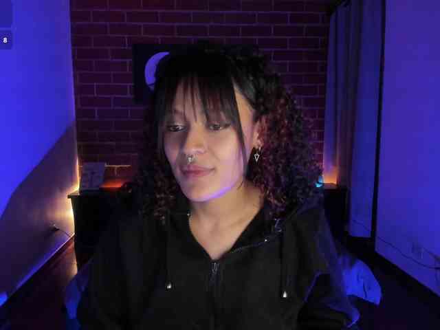 CurlyScarlett13