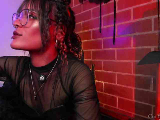 CurlyScarlett13 CurlyScarlett13