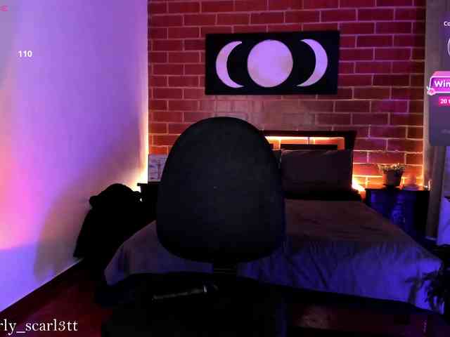 CurlyScarlett13 webcam