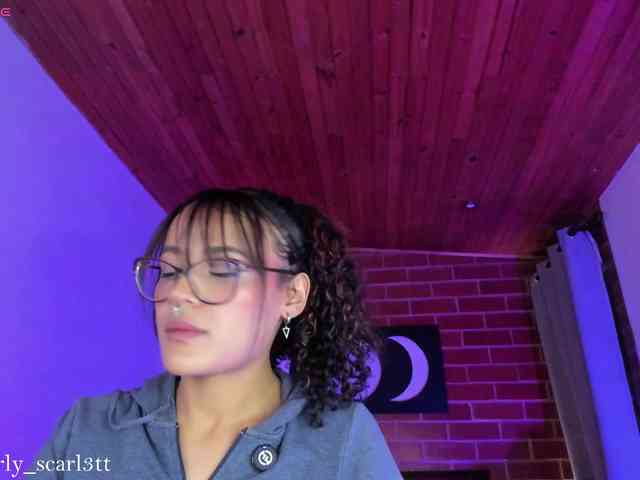 CurlyScarlett13