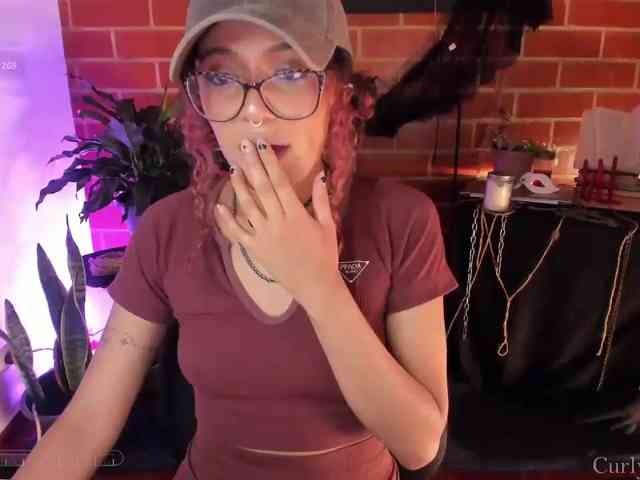 CurlyScarlett13