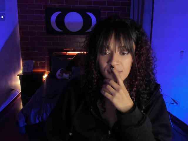 CurlyScarlett13