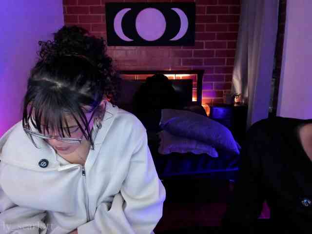 CurlyScarlett13 CurlyScarlett13