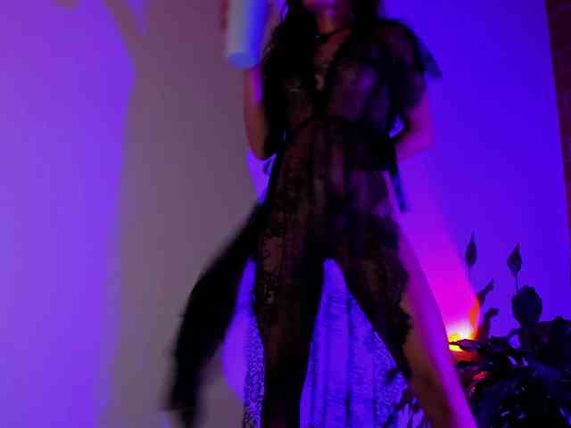 CurlyScarlett13 CurlyScarlett13