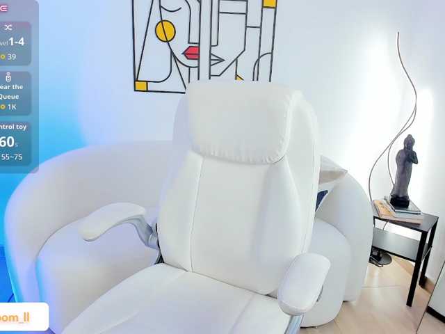 lilyboom1 live cam on BongaCams