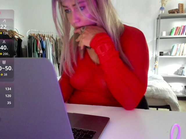Mari98 live cam on BongaCams