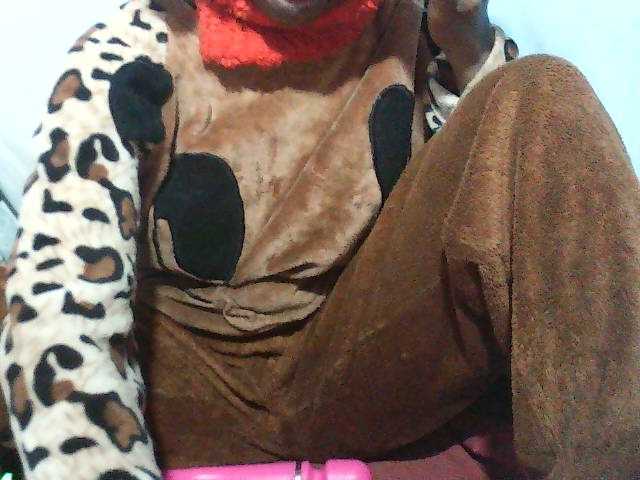 Nadjirh live cam on BongaCams