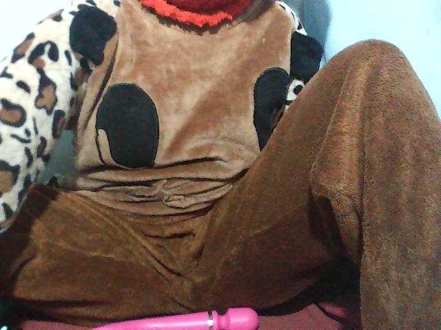 Nadjirh live cam on BongaCams