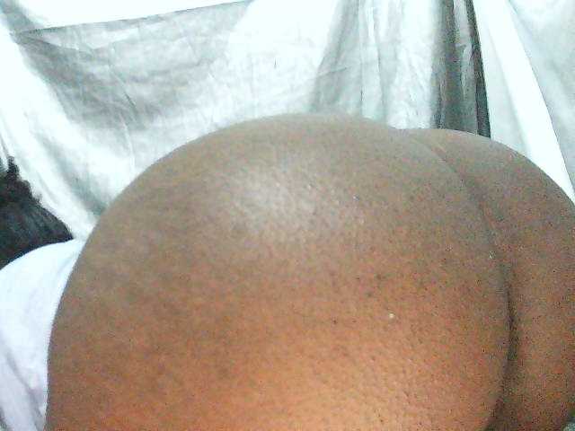 Nadjirh live cam on BongaCams
