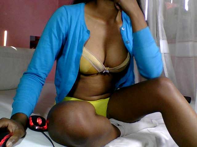 MariahRK live webcam show