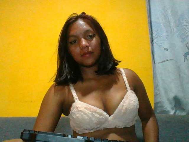 -Muriella-, en directo ahora en BongaCams