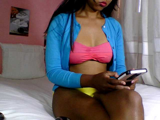 MariahRK live cam on BongaCams