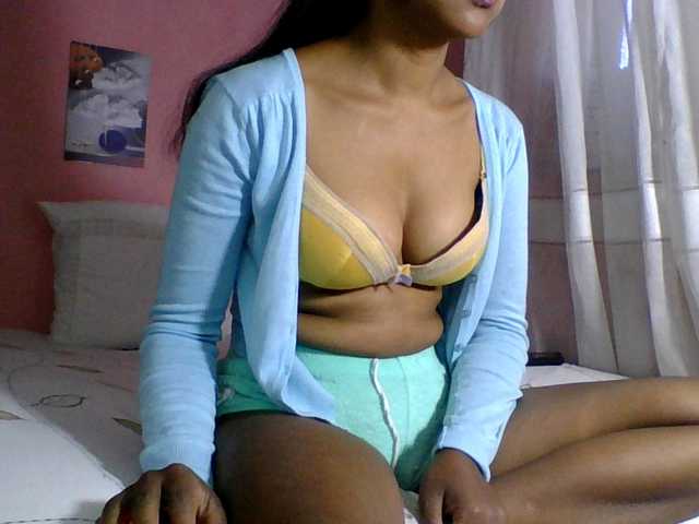MariahRK live cam on BongaCams