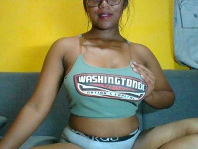 -Muriella- live cam on BongaCams