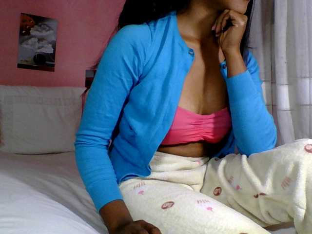 MariahRK live cam on BongaCams