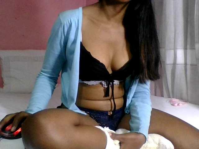 SYLVIANO live cam preview