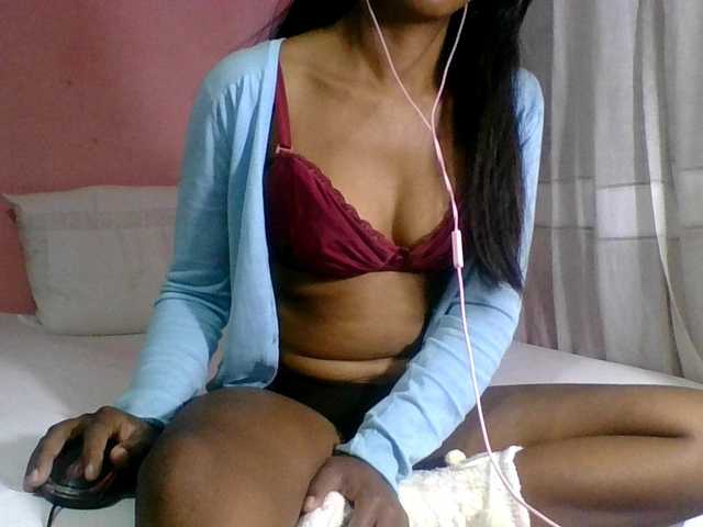 MariahRK live cam on BongaCams