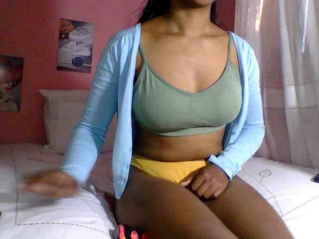 MariahRK live cam on BongaCams