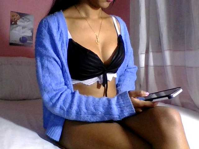 MariahRK live cam on BongaCams