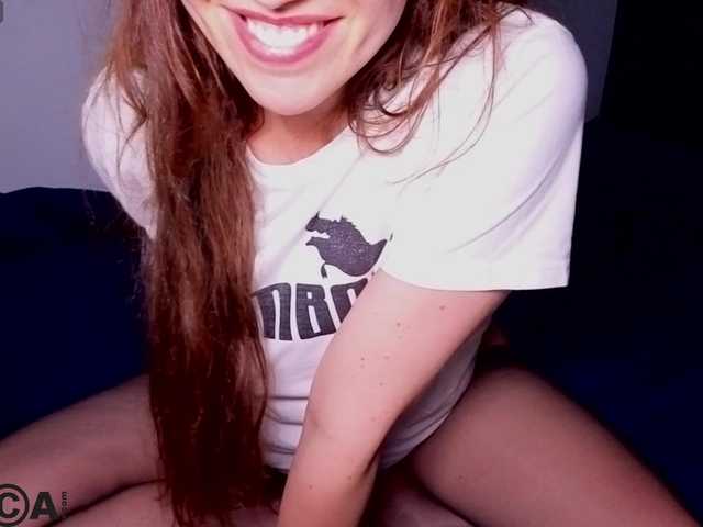 Ahsaka's BongaCams show and profile