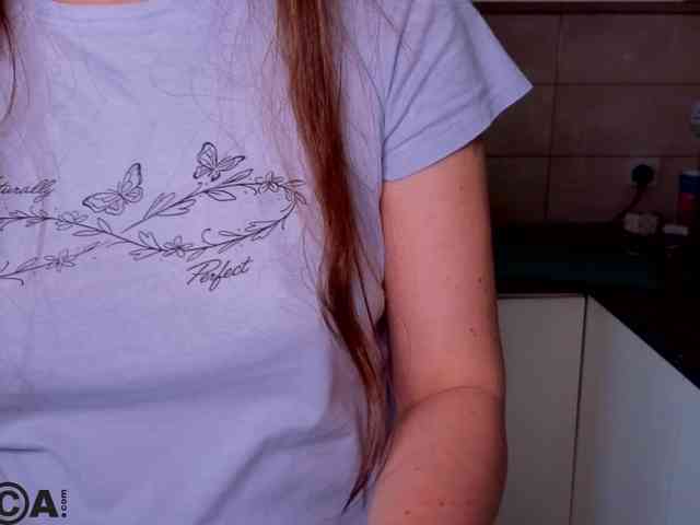 Ahsaka Live Webcam on BongaCams