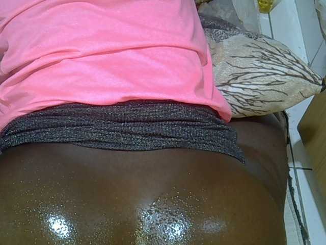 Ebonydora live cam on BongaCams