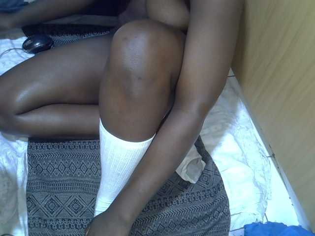 Ebonydora live cam on BongaCams