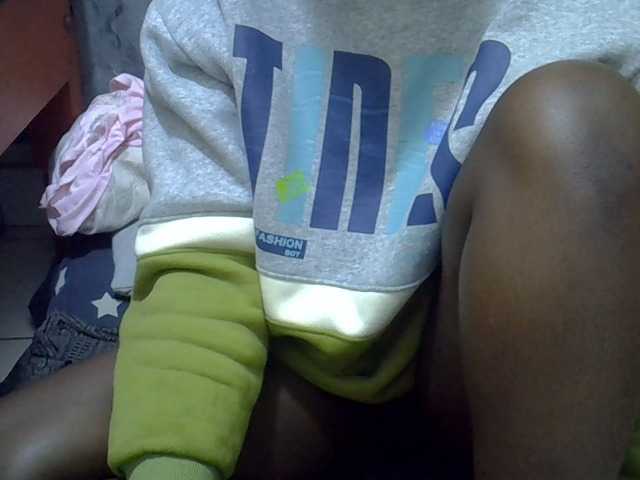 Ebonydora live cam on BongaCams