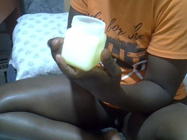Ebonydora live webcam show