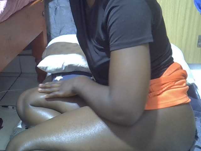 Ebonydora live cam