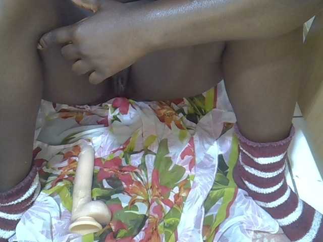 Ebonydora live cam on BongaCams
