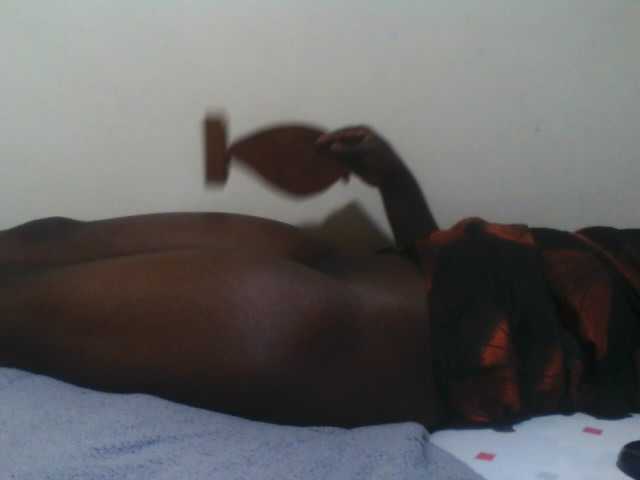 Ebonydora live cam on BongaCams