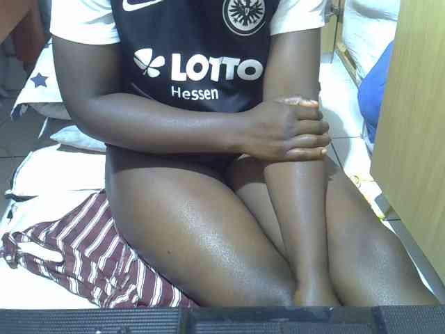 Ebonydora webcam
