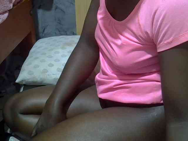 Ebonydora webcam