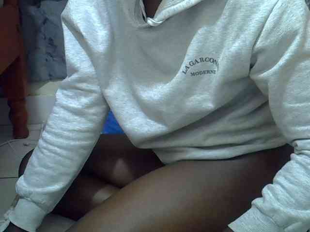 Ebonydora webcam