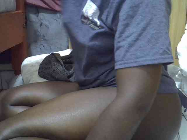 Ebonydora webcam