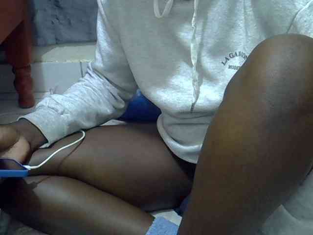 Ebonydora webcam