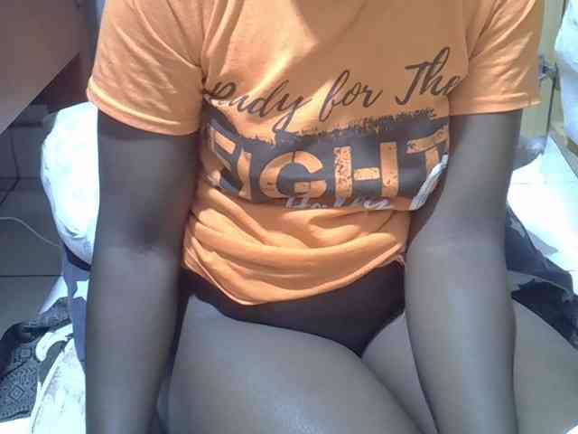 Ebonydora webcam