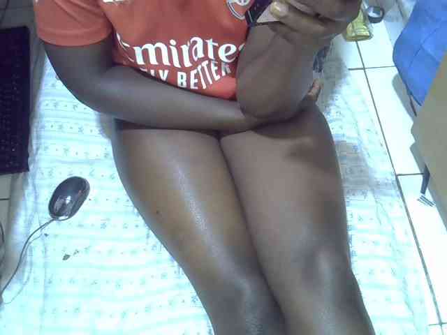 Ebonydora webcam