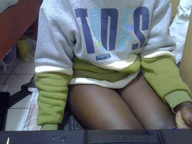 Ebonydora webcam